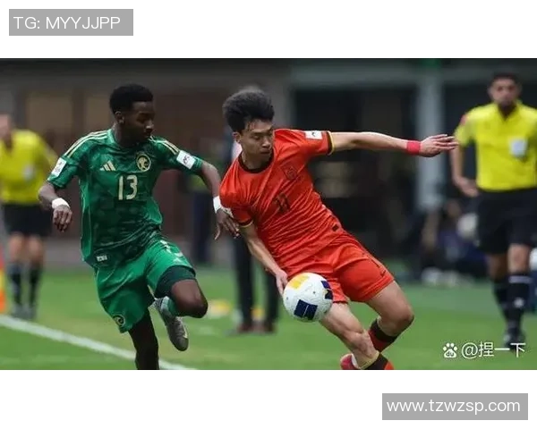 巴西U20队与委内瑞拉U20队激战正酣争夺青年锦标赛荣誉