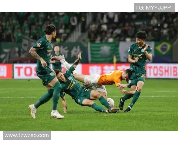 武汉卓尔主场迎战浙江绿城比赛位置分析与战术布局探讨